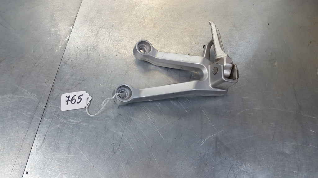 left passenger peg and bracket 2g sv650