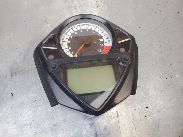 2g sv650 cluster 05/06  5,813 miles
