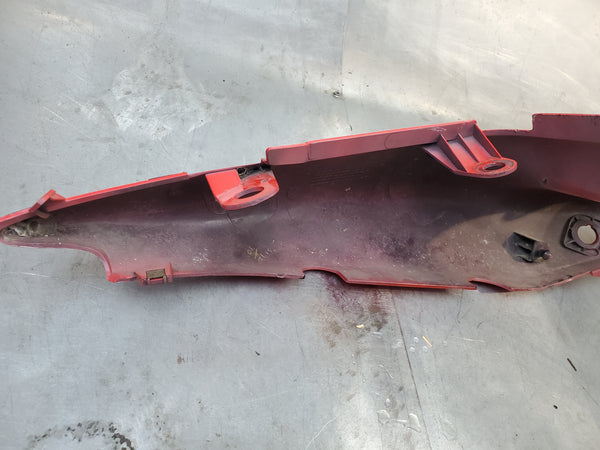 y7m red left tail fairing plastic 1g 99-02 sv650
