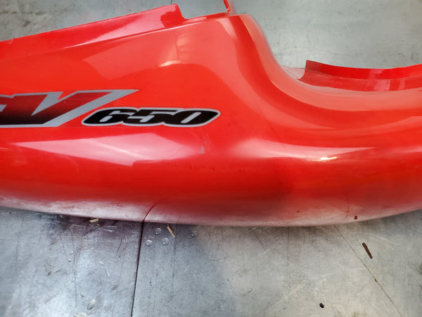 y7m red right tail fairing plastic 1g 99-02 sv650