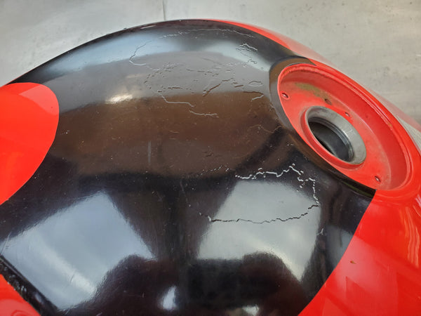 gas tank red and black spraypainted for 1g sv650 99-02