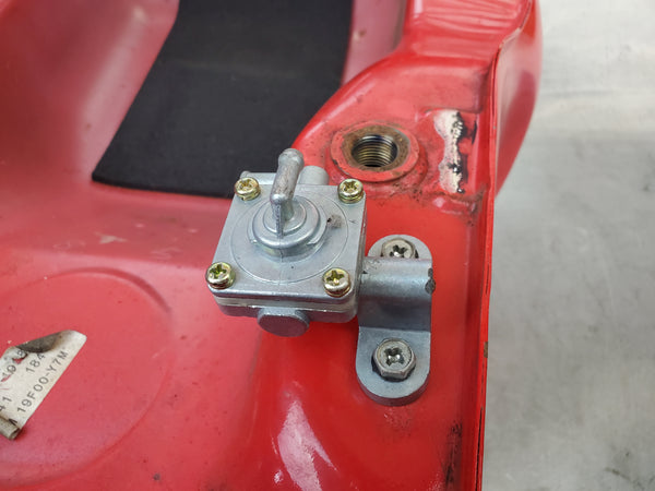 gas tank red and black spraypainted for 1g sv650 99-02