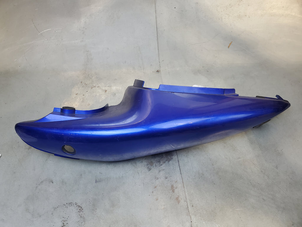 yc2 blue left tail fairing plastic 1g 99-02 sv650