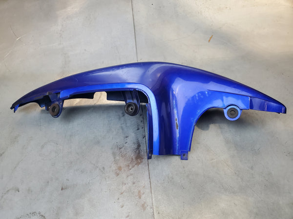left tail fairing scratched yc2 blue 1g