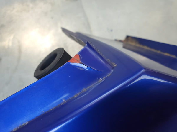 painted blue scratched right tail plastic fairing piece 03+ sv650/sv1000