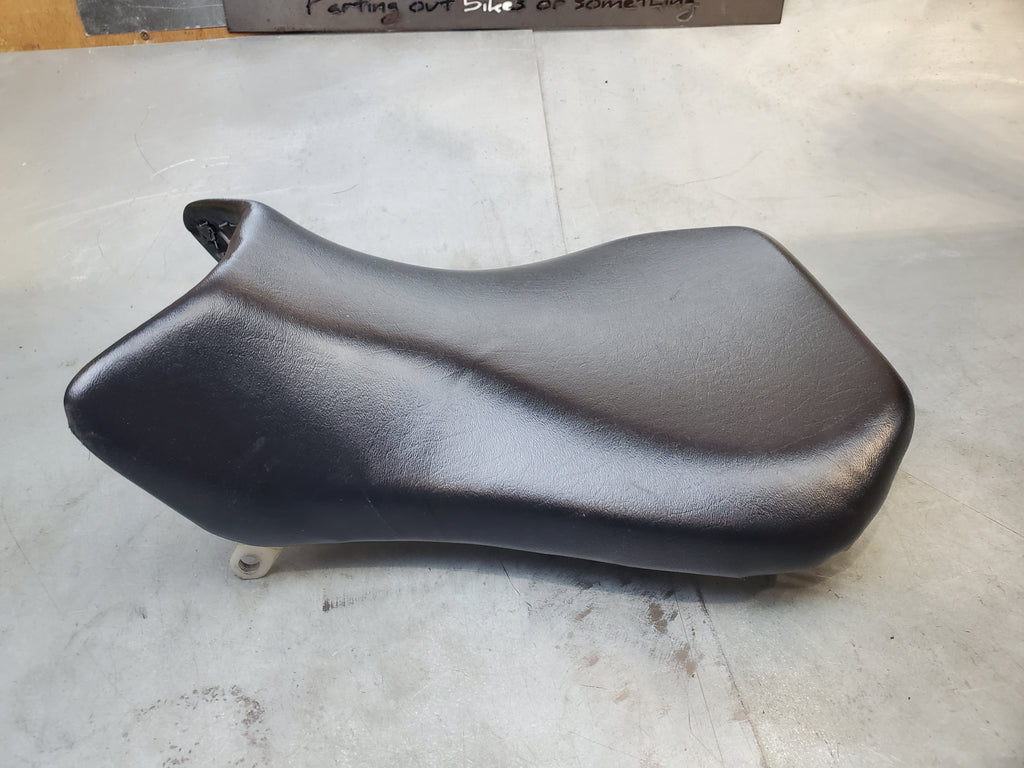 lowered rewrapped rider seat good condition 2003 ONLY sv650/sv1000S