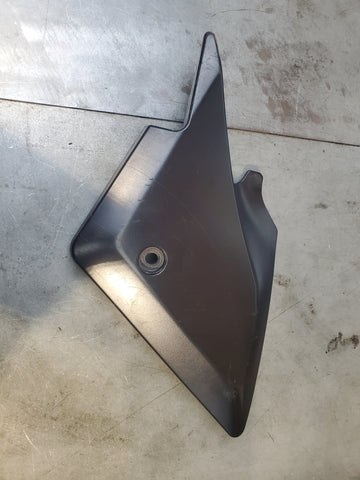 broken tabs side triangle fairing cover RIGHT 2004+ 2g sv650/sv1000