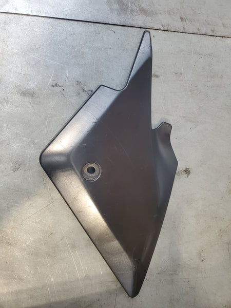 broken tabs side triangle fairing cover RIGHT 2004+ 2g sv650/sv1000