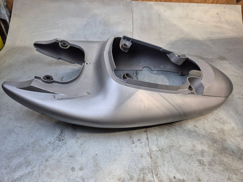 Tail plastics repainted gray 1g 99-02