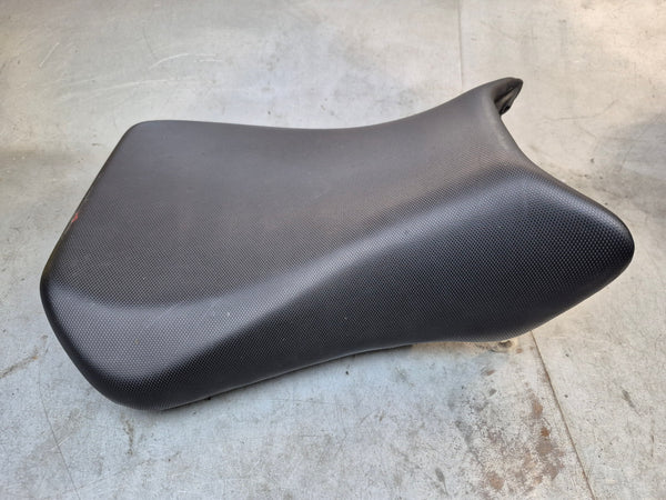 Rider seat good condition 2003 ONLY sv650/sv1000S