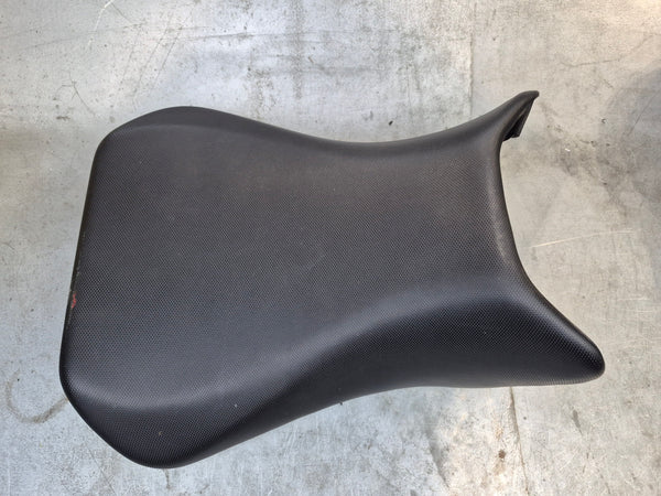Rider seat good condition 2003 ONLY sv650/sv1000S