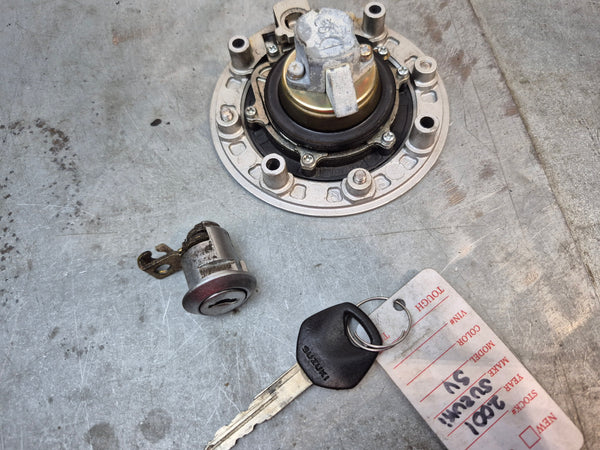 Gas Cap and Seat Latch No Ignition  1g sv650 99-02