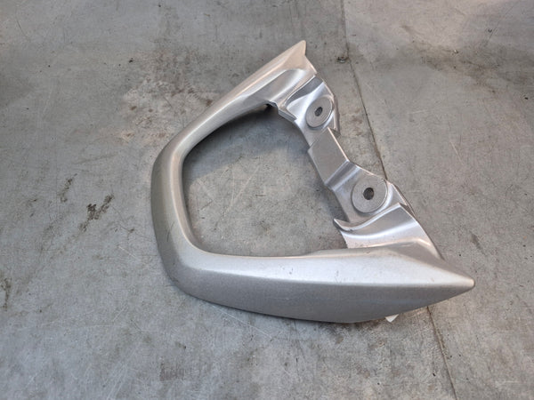 Passenger Grab Handle YD8 2g sv650/sv1000 (Color YD8 Metallic Sonic Silver)