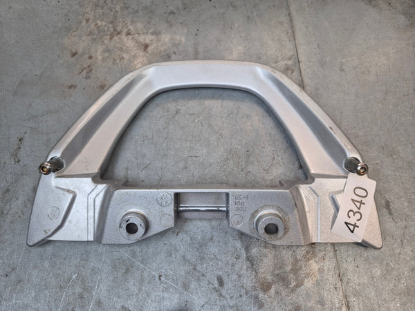 Passenger Grab Handle YD8 2g sv650/sv1000 (Color YD8 Metallic Sonic Silver)