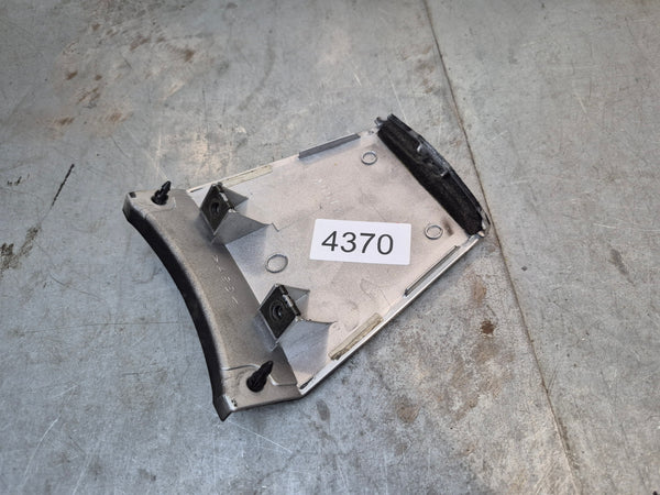 top center tail fairing piece sprayed black 2g sv650/sv1000 03+