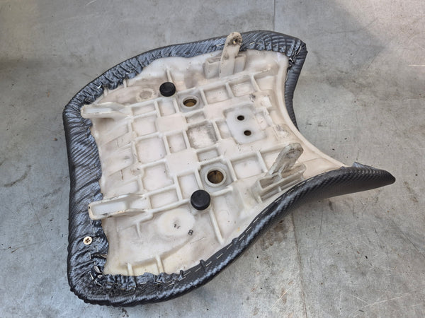 rewrapped Rider seat 1g sv650 99-02