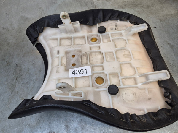 Rider seat 1g sv650 99-02
