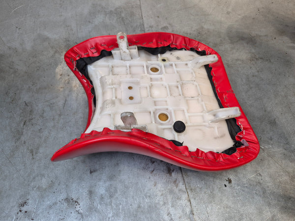 rewrapped Rider seat 1g sv650 99-02