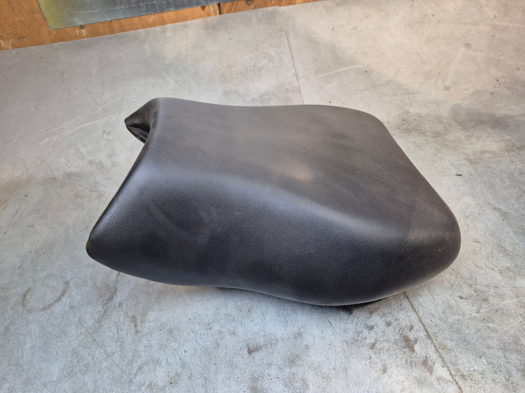 Rider seat 1g sv650 99-02