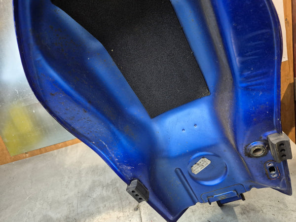 Blue YC2 gas tank NO RUST INSIDE 1g 99-02 sv650