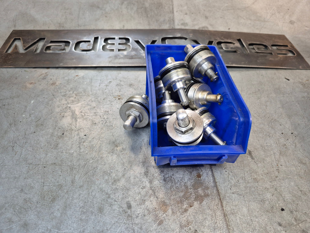 preload adjustable fork caps for 1g sv650 99-02