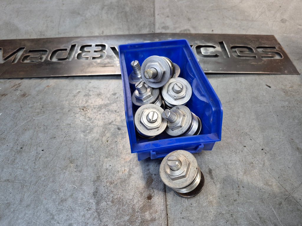 preload adjustable fork caps for 2g sv650 03-09