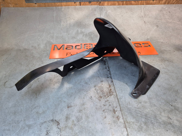 rear tire hugger 1g sv650 99-02