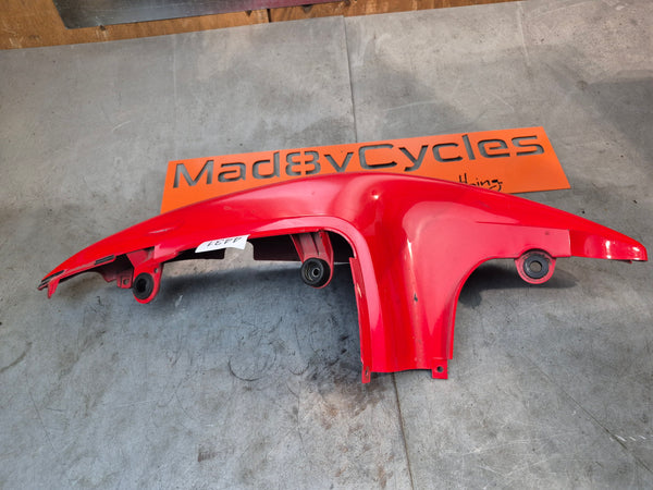 y7m red left tail fairing plastic 1g 99-02 sv650
