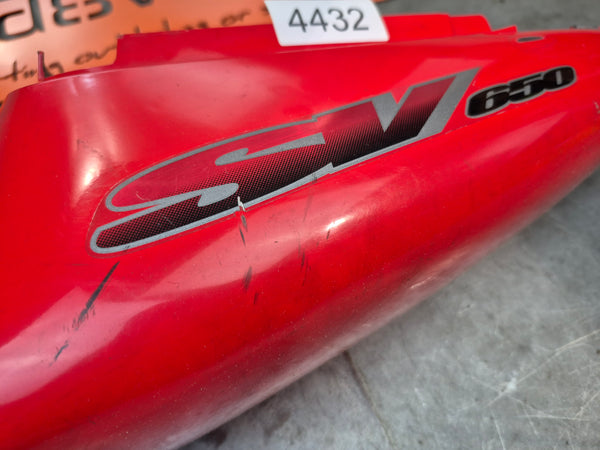 y7m red left tail fairing plastic 1g 99-02 sv650