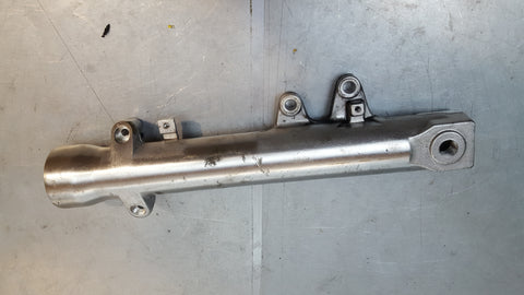 left fork lower 1g sv650 99-02
