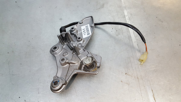 right rearset bracket for 3g sv650 16+