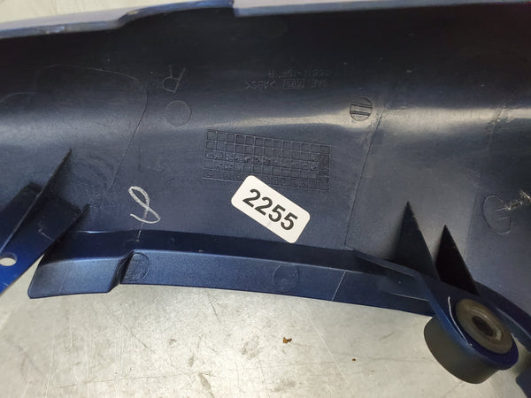 scratched right tail fairing yc2 1g