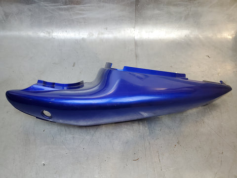 broken tab yc2 blue left tail fairing plastic 1g 99-02 sv650