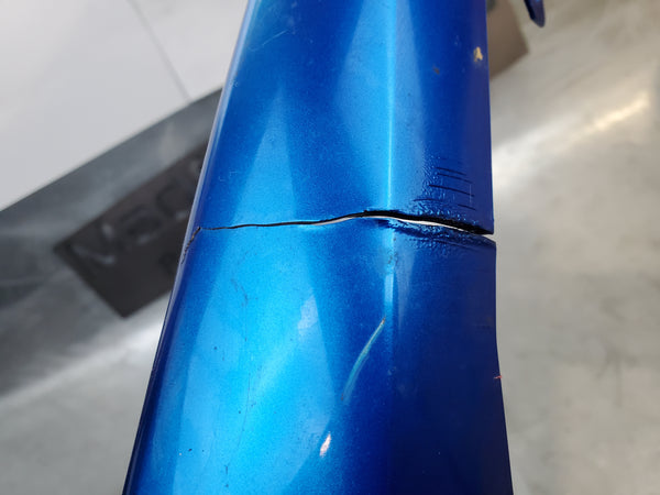 left tail plastic fairing piece blue cracked 03+ sv650/sv1000 Napoleon YHJ