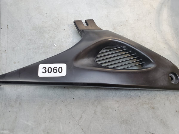 side triangle fairing covers LEFT AND RIGHT 99-02 1g sv650