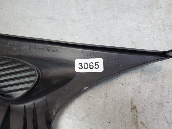 side triangle fairing covers LEFT AND RIGHT 99-02 1g sv650