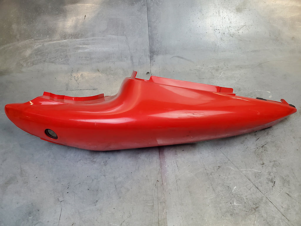 y7m red left tail fairing plastic 1g 99-02 sv650