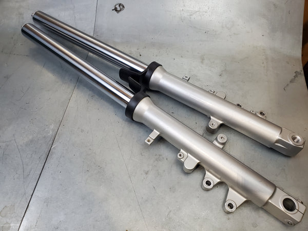 Serviced forks pair straight 2g SV650 03+