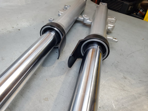 Serviced forks pair straight 2g SV650 03+